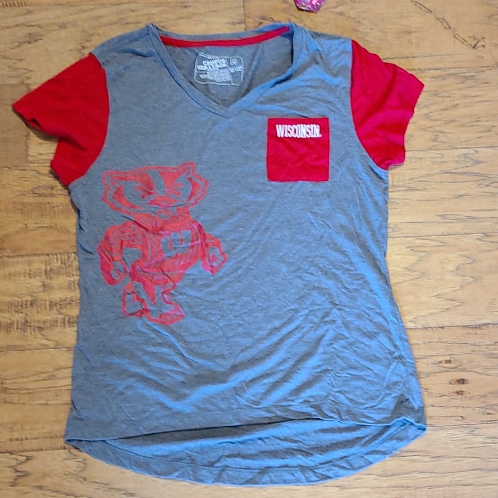Wisconsin Badgers tshirt